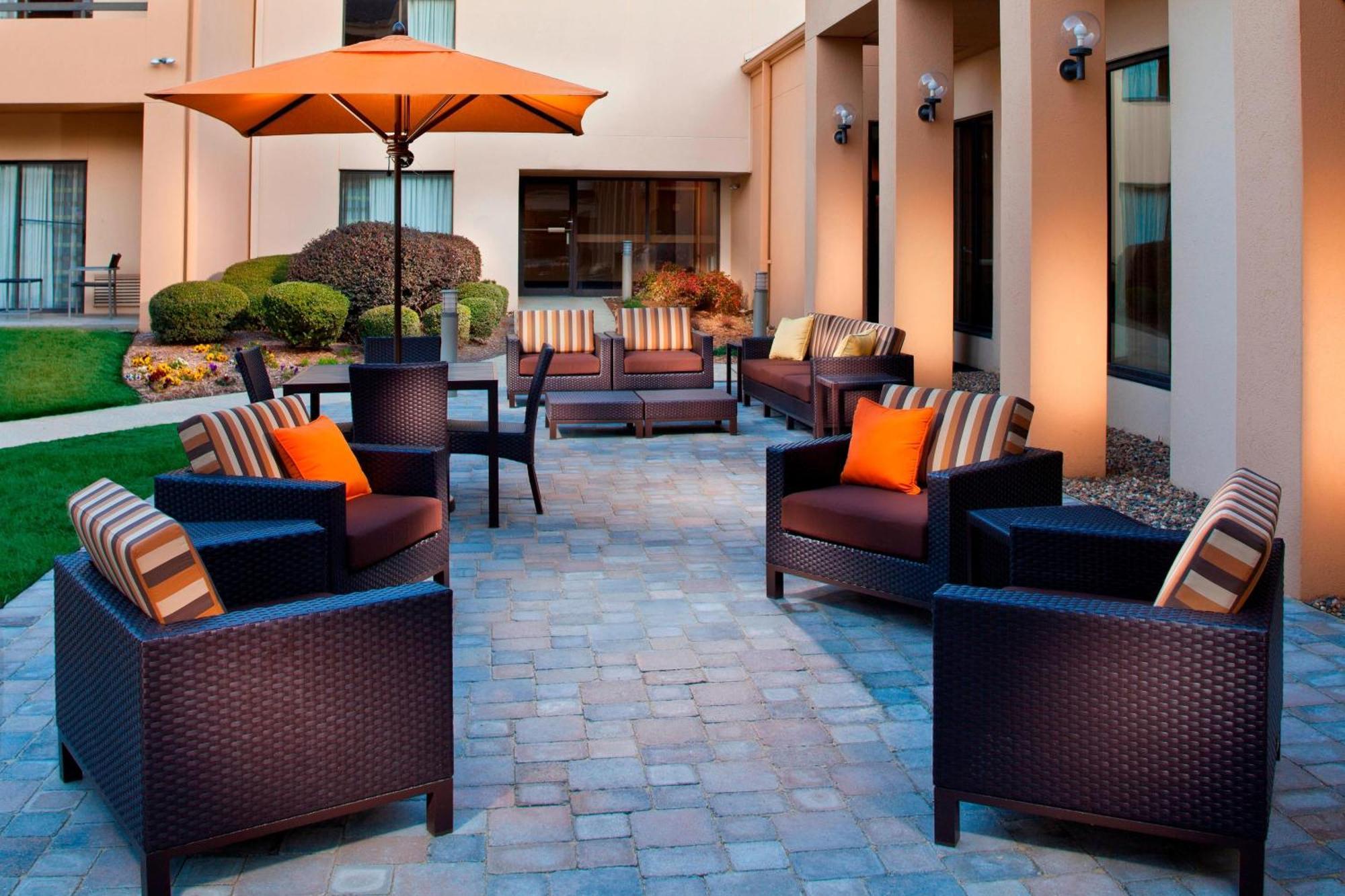 Courtyard By Marriott Little Rock West Hotel Exterior foto