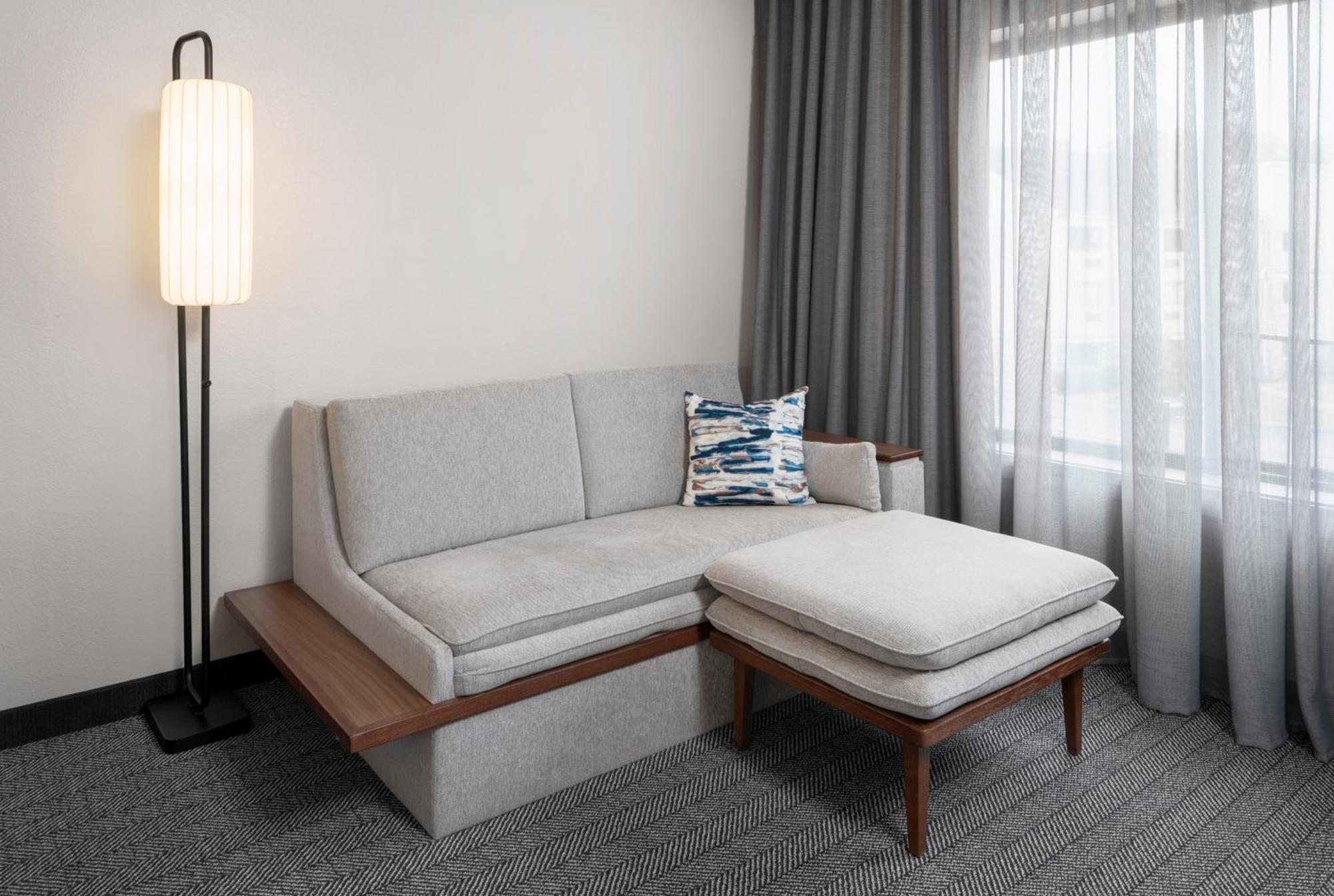 Courtyard By Marriott Little Rock West Hotel Exterior foto