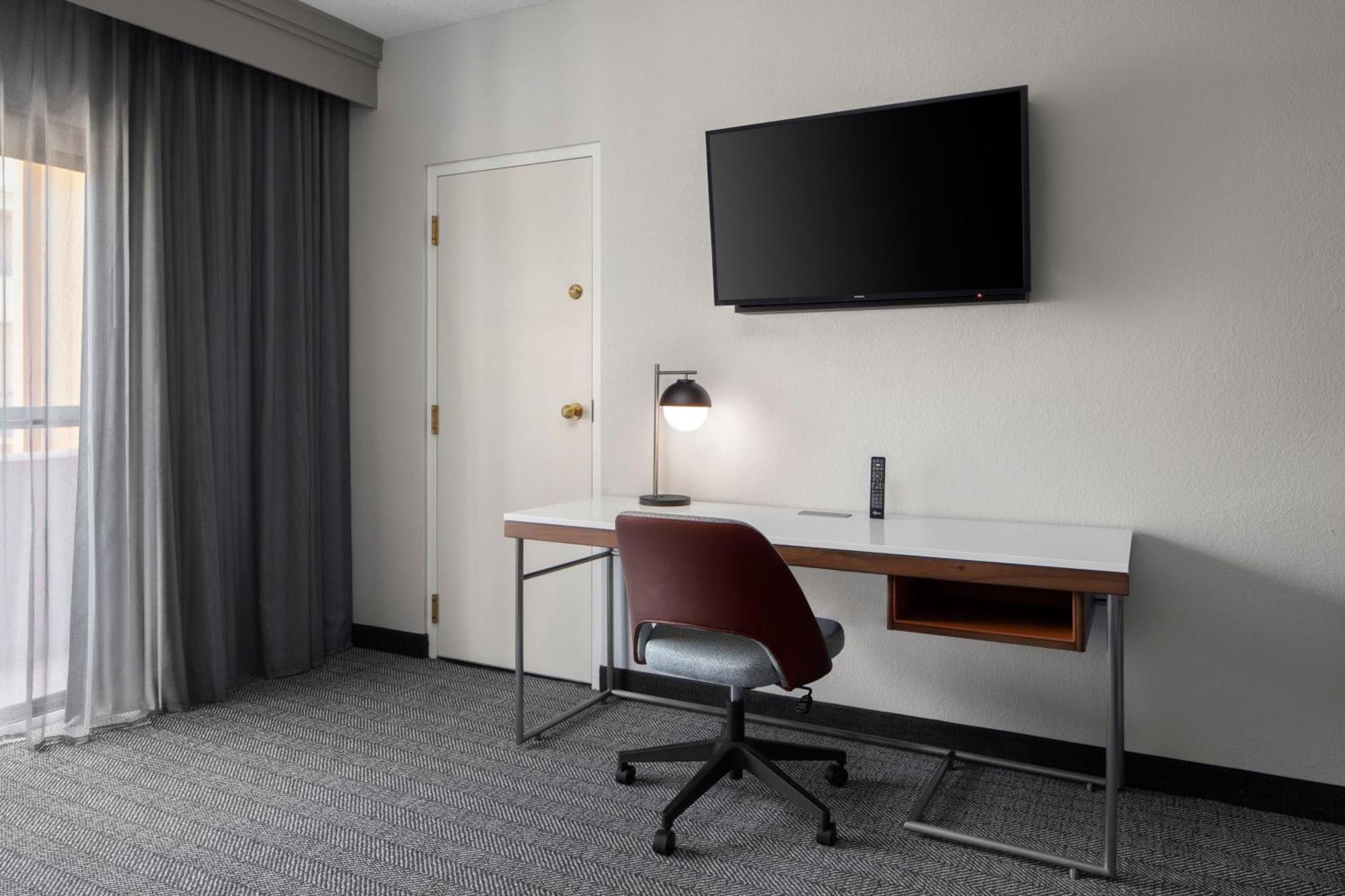 Courtyard By Marriott Little Rock West Hotel Exterior foto